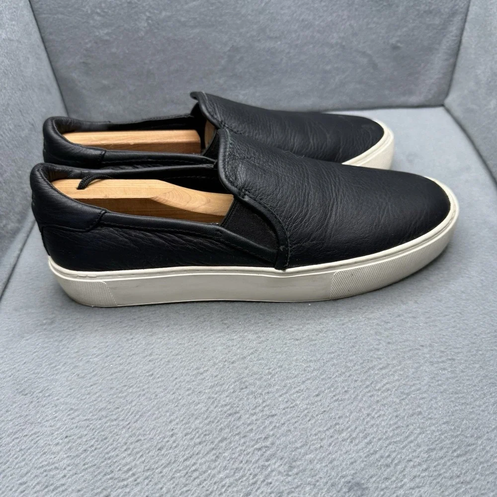 UGG Jass Men's Size 10 Black Leather Slip-On Sneakers Casual Shoes